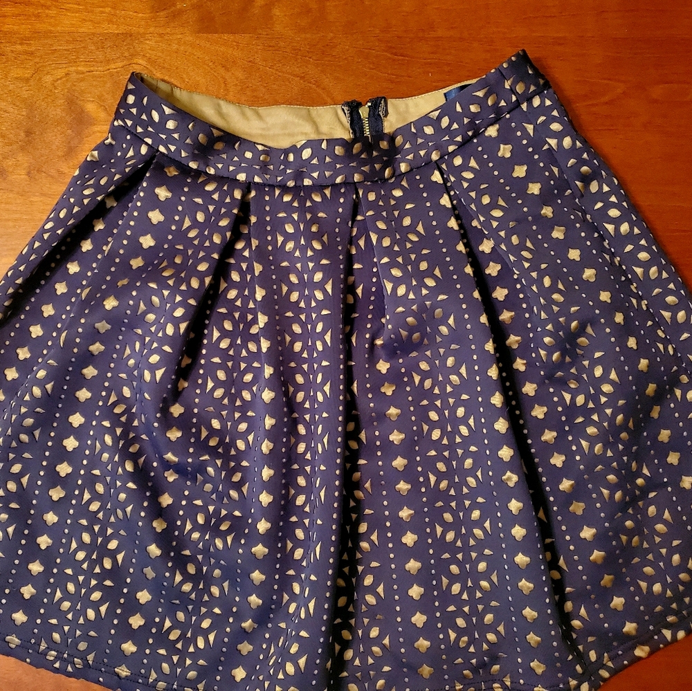 Navy and Gold Eyelet Pleated Short Skirt